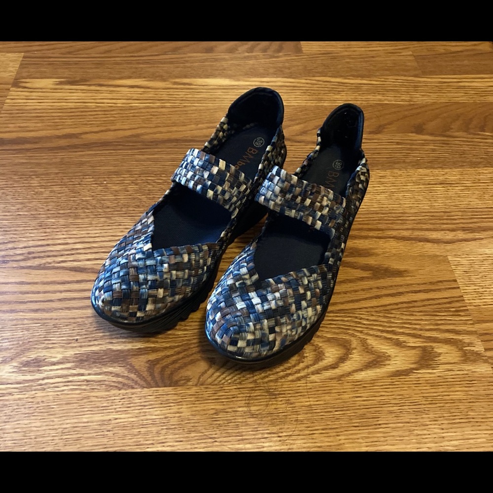 Bernie Mev Sz 39 Multi Color Woven Shoe